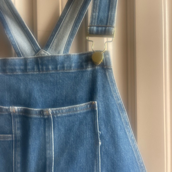NWOT Frame Le Garcon Cutoff Short Denim Overalls - M - Picture 6 of 10